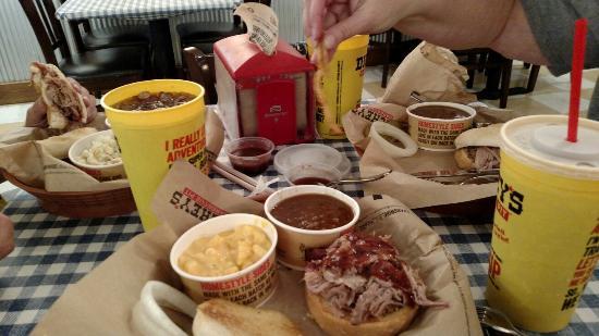 Dickey's Barbecue Pit